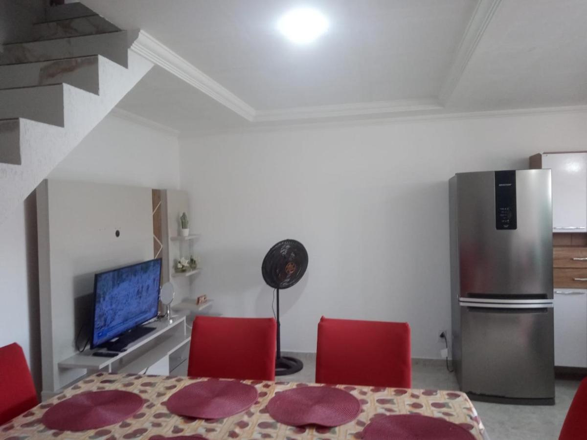 Apartamento Duplex Mobiliado em São Pedro da Aldeia Exterior foto